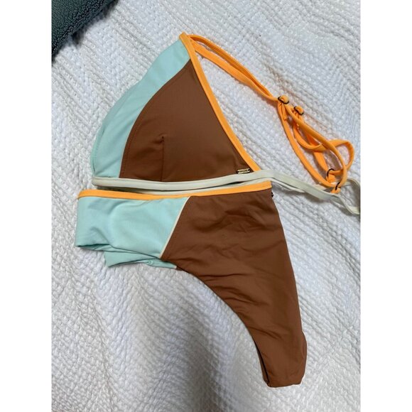 Rip Curl Bikini - Picture 3 of 6